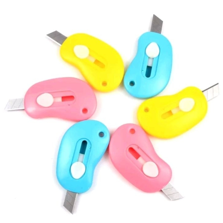 

CUTTER MINI PORTABLE / CUTTER MINI MOTIF LUCU PER 1 PC