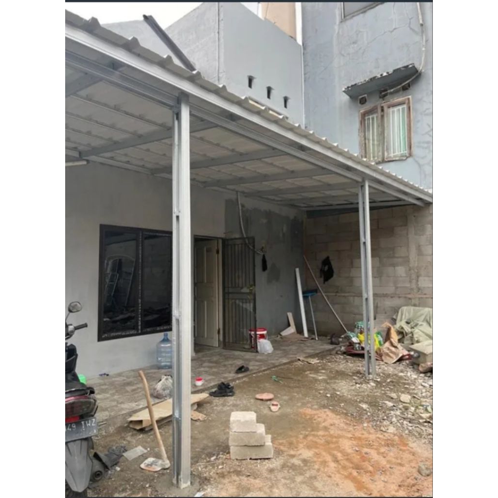 Kanopi Baja Ringan Minimalis – Kuat & Tahan Lama, Cocok untuk Teras Rumah