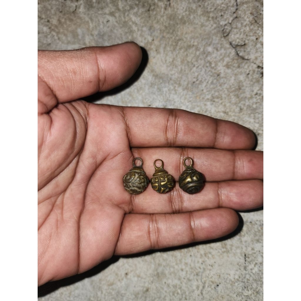 barang kuno antik jadul logam warisan mbah unik