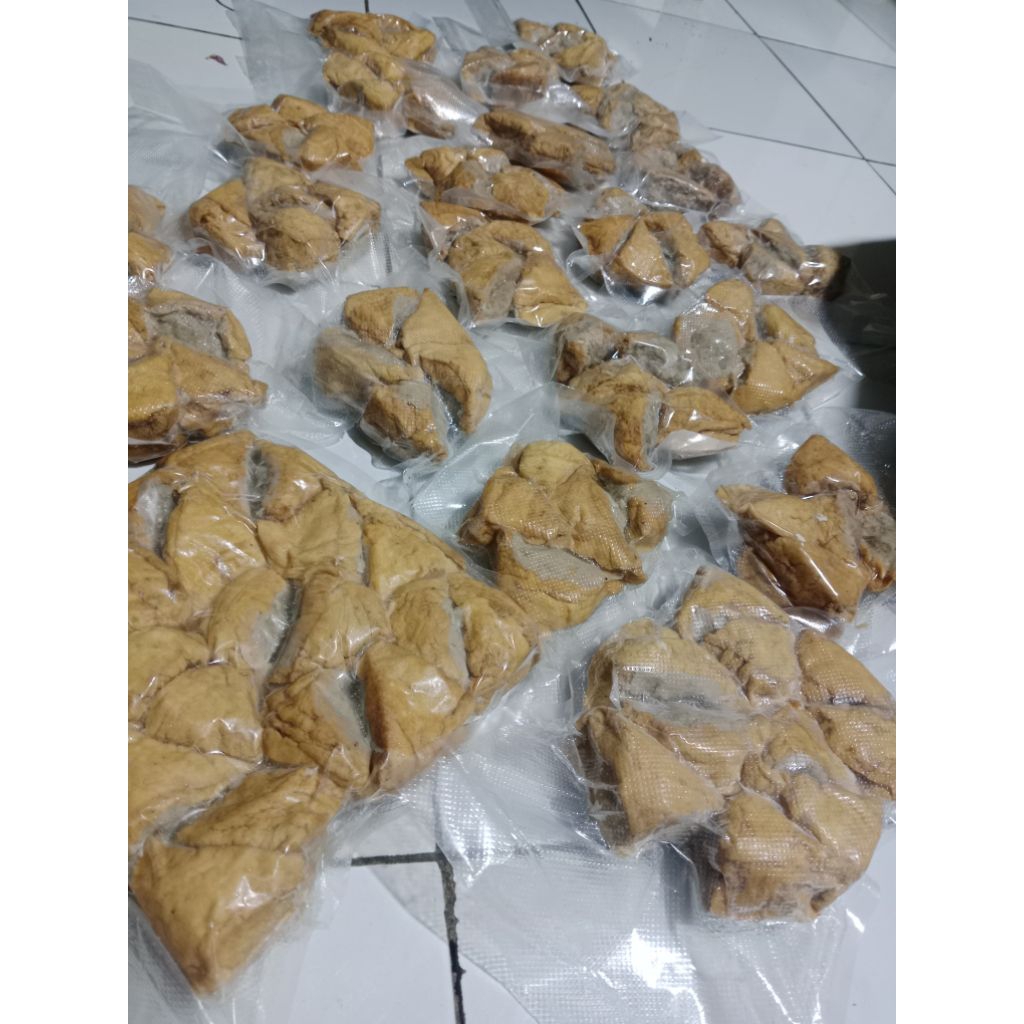 

TAHU BAKSO GEMBUL ISI 10 PSC// BESER, PADAT, NIKMAT//TAHU KHAS TEGAL