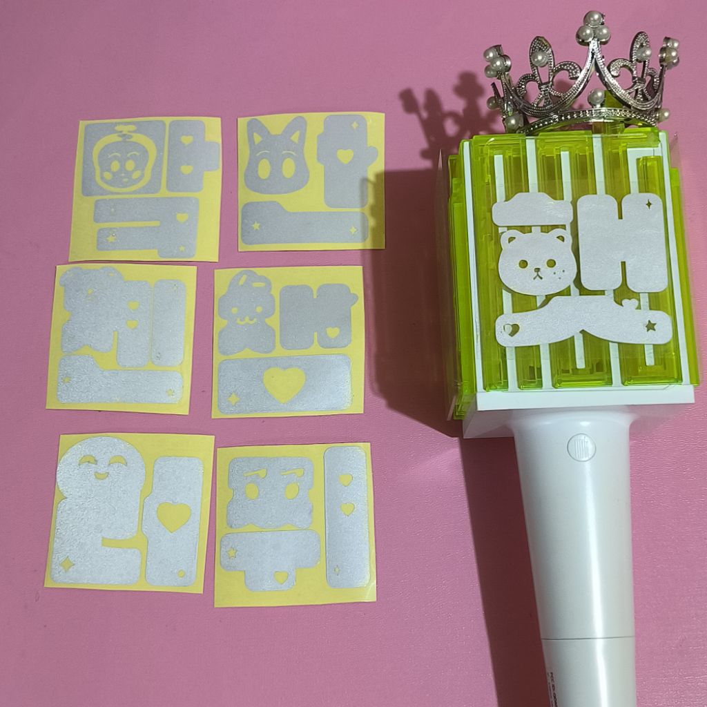 

STICKER NCT DREAM DOLL LIGHTSTICK DECO STICKER REFLECTIVE INITIAL NAME NCT DREAM NCT NEOBONG DECO STICKER NAMA