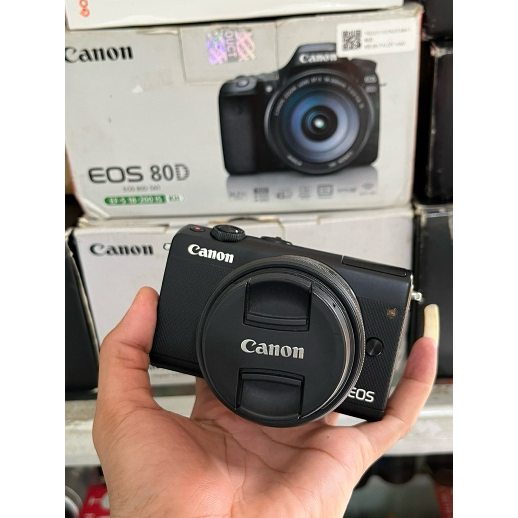 mirorless canon m100 kit