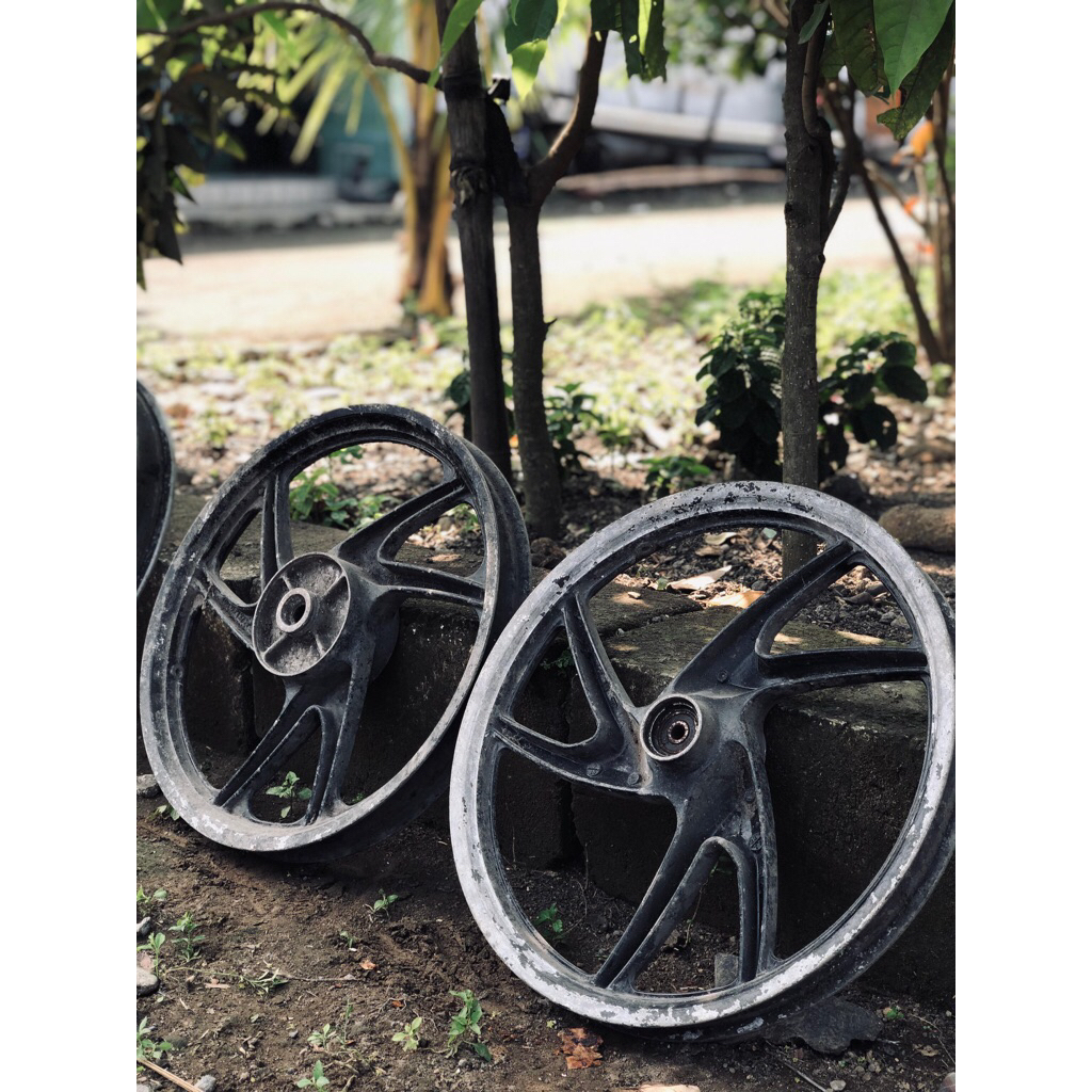 velg palang original revo supra 125 kharisma