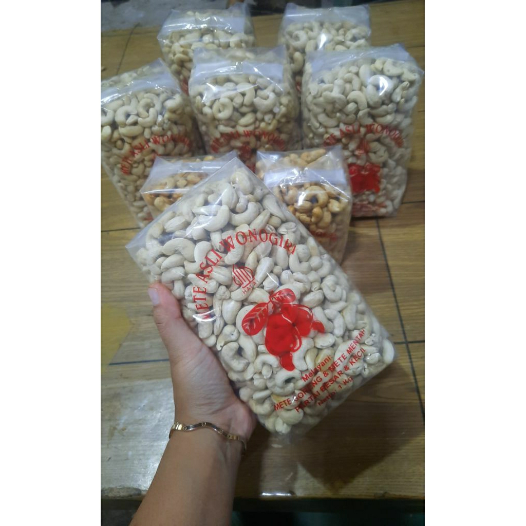 

KACANG METE MENTAH ASLI WONOGIRI