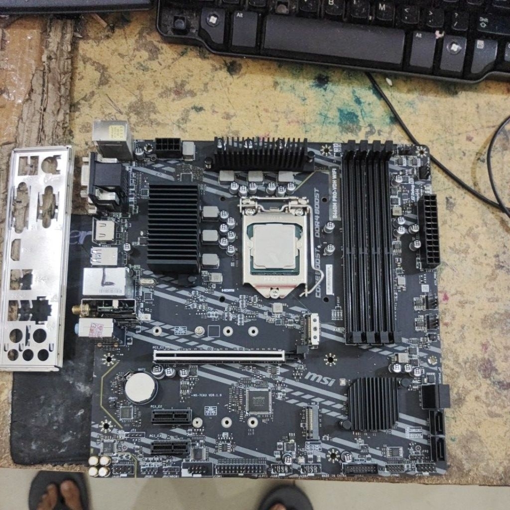 mainboard MSI b460m ddr4 + procsesor core i5 10400 gen10