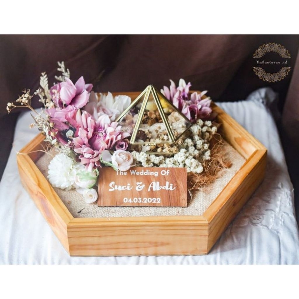 

kotak hantaran segi enam heksagonal baki seserahan