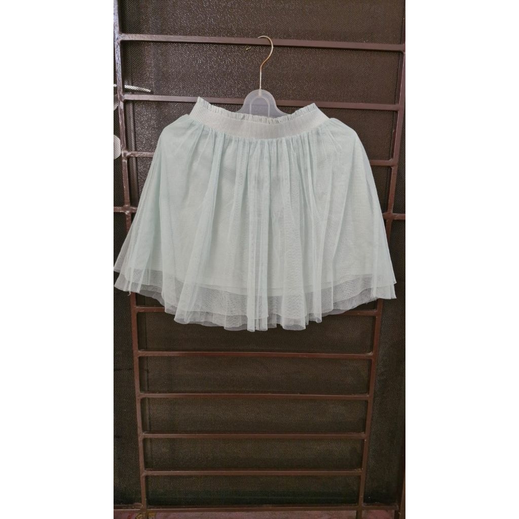 Uniqlo rok tutu anak perempuan