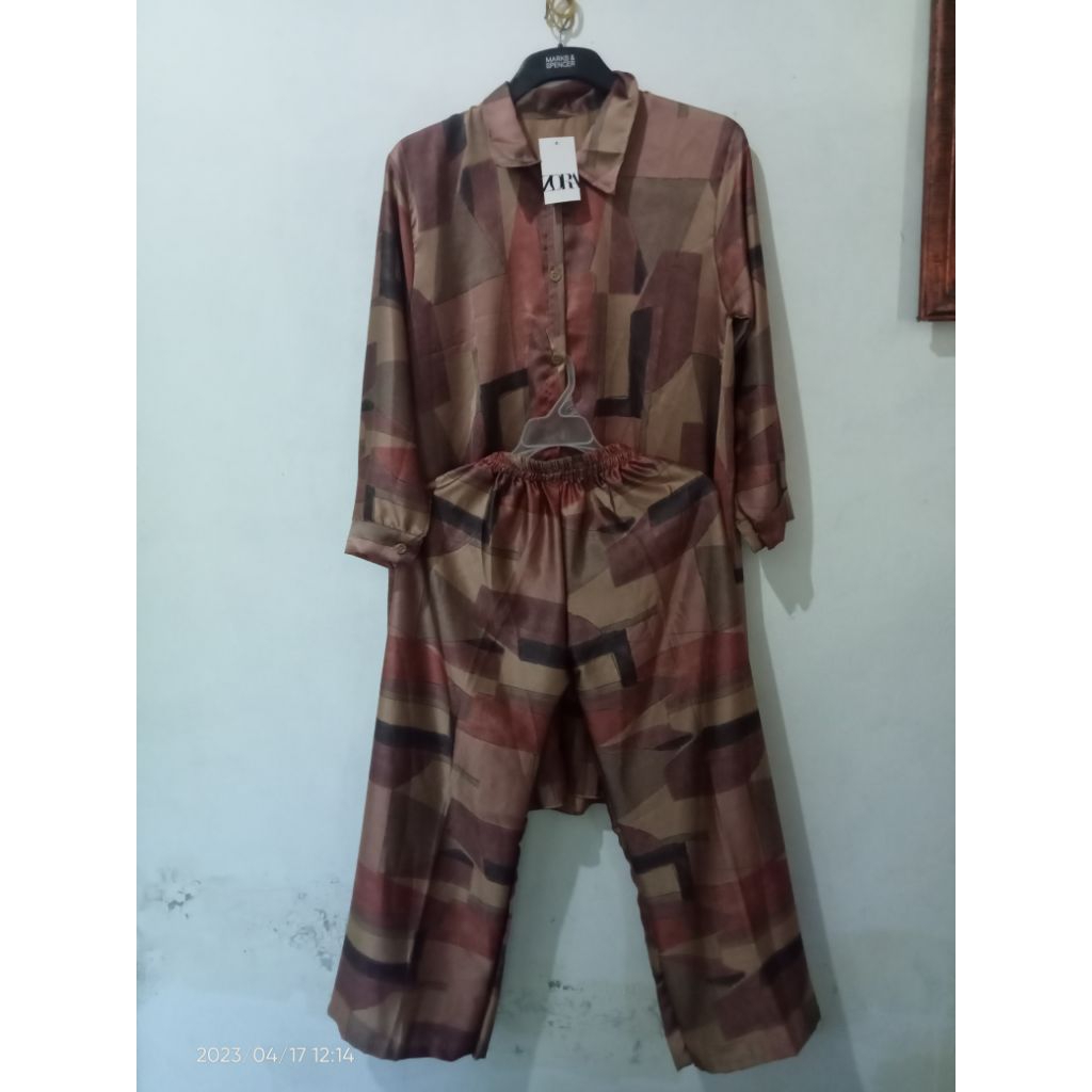 Setelan Armani Silk Brown Premium