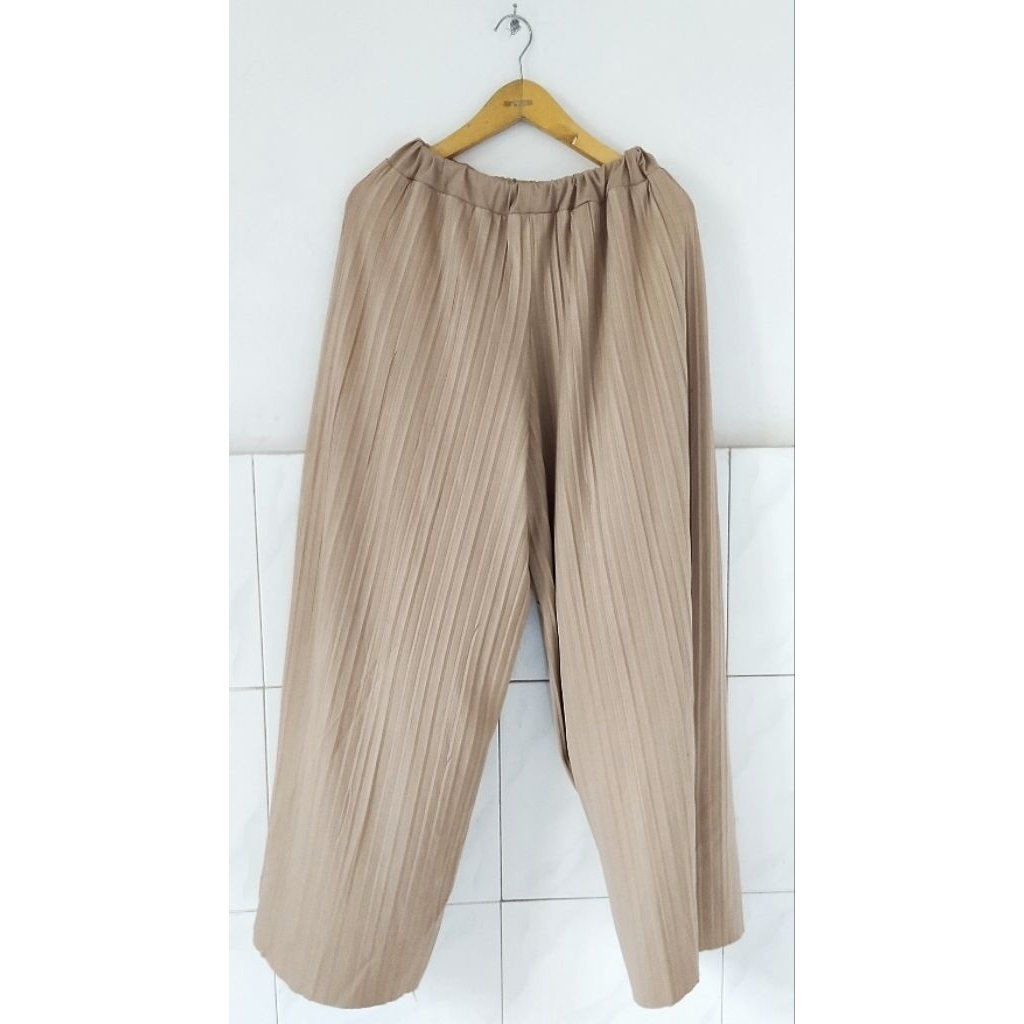 Celana kulot wanita warna coksu