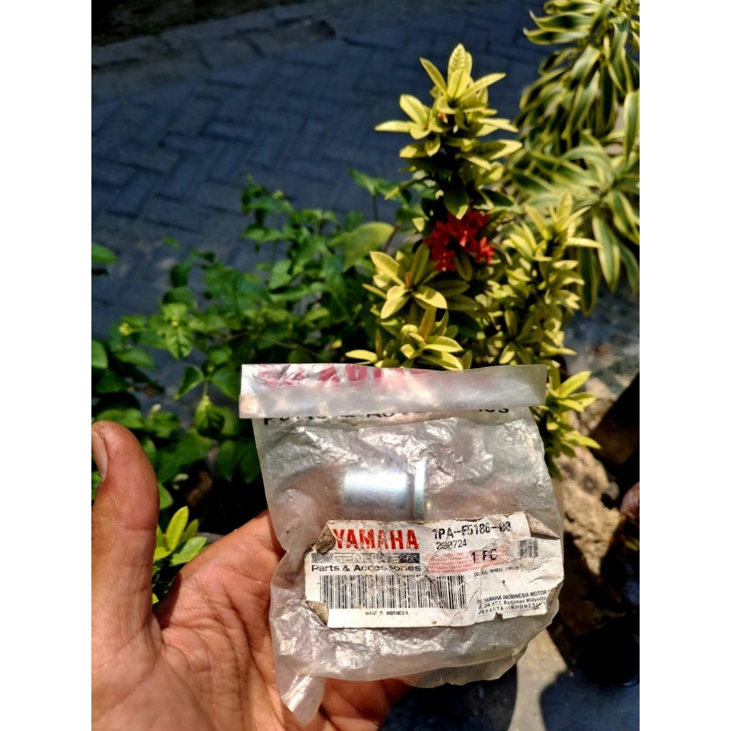 Collor Bosh Depan (1PA-F5186-00) Bosh Depan Vixion/RX KING/RX Z/RX Special