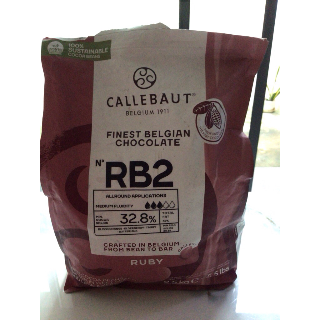 

Callebaut RB2 Ruby Chocolate Callets 100 gr / 250 gr. Kirim REGULER=LELEH