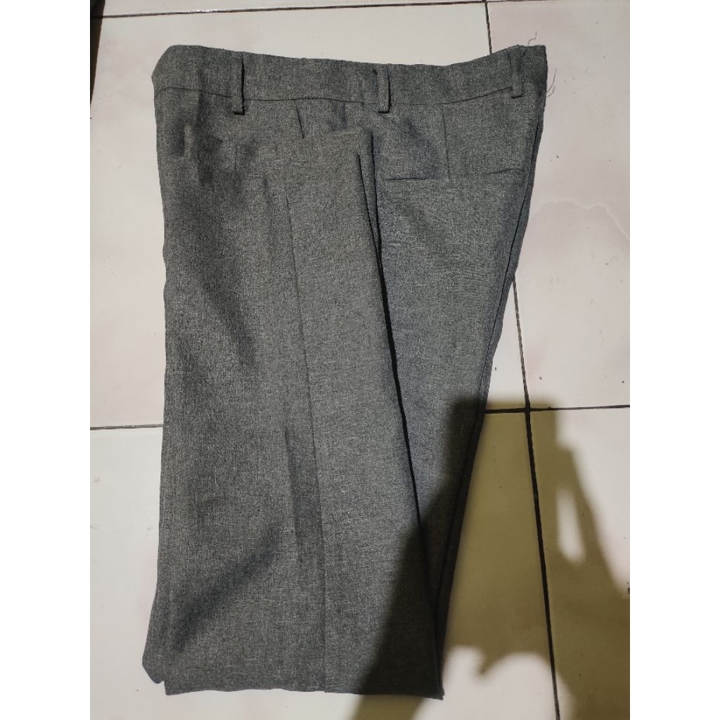 Celana kain panjang pria