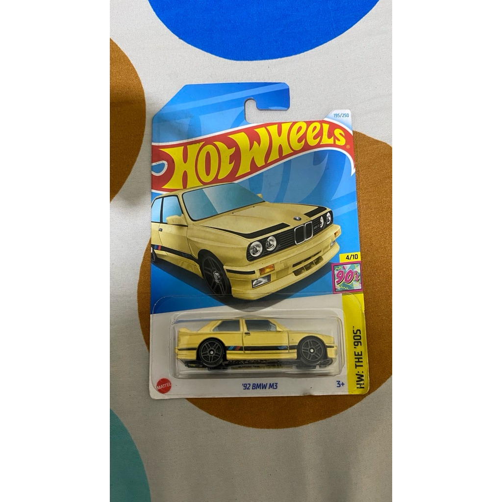 Hotwheels 92 BMW M3 Kuning