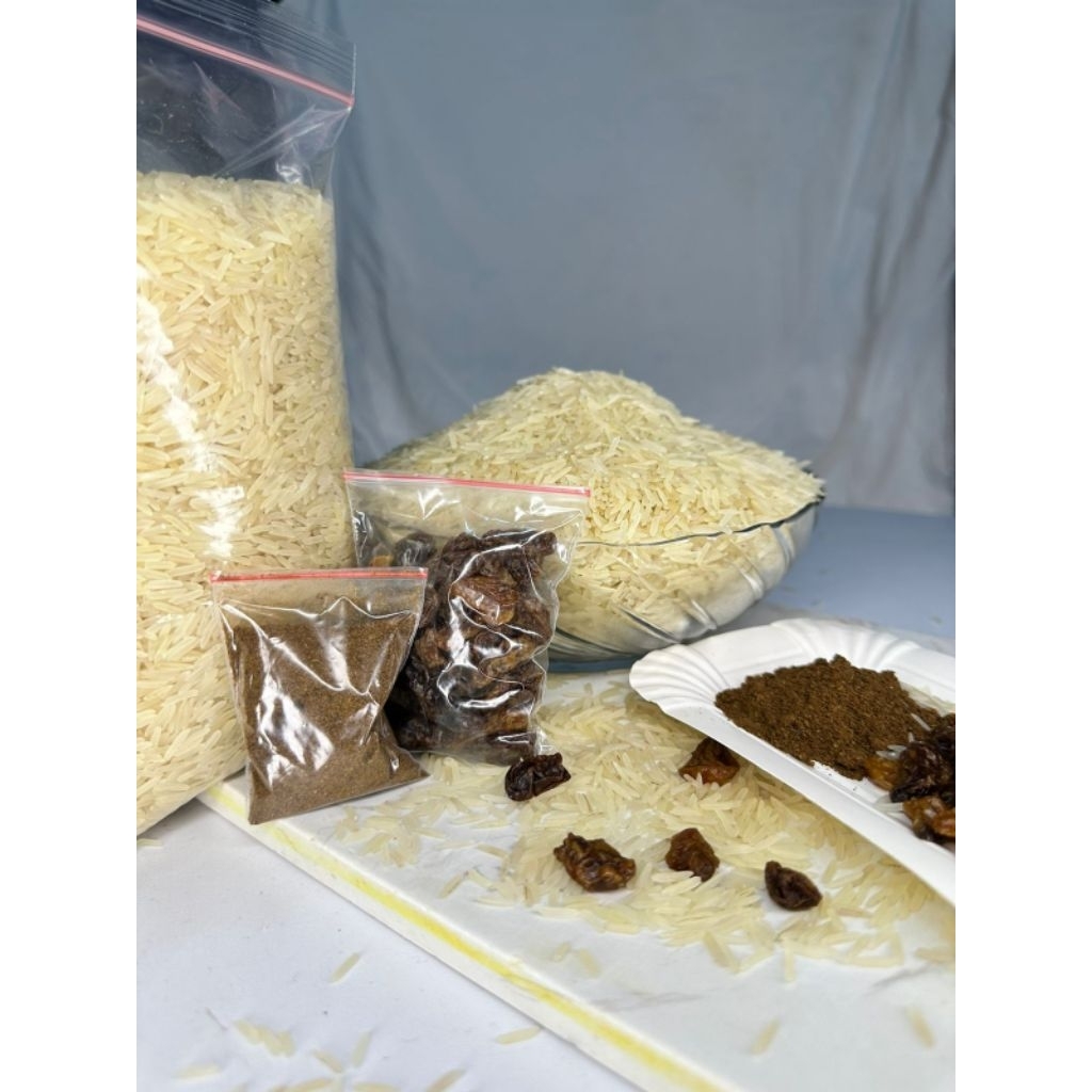 

Paket Beras Basmati lengkap dengan bumbu kebuli dan kismis