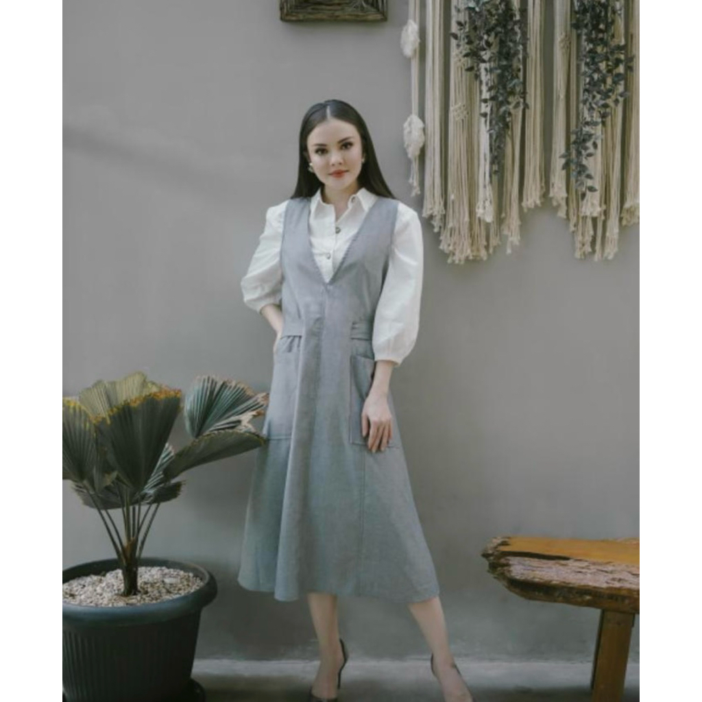 MAVEN - KELLAN DRESS IN BLACK - DARK GREY