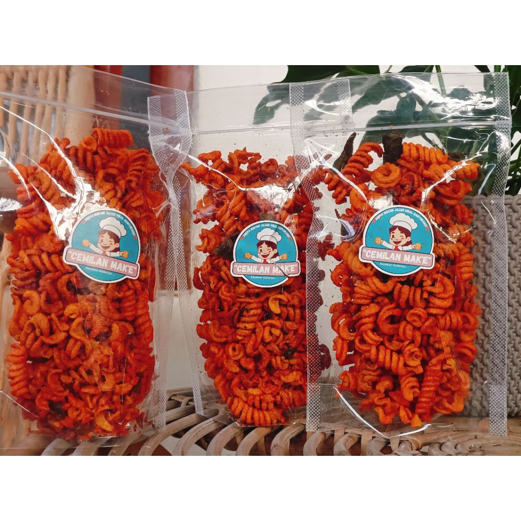 

Cemilan Mak'e 85 gram makroni bantet makroni pedas gurih mskroni gurij