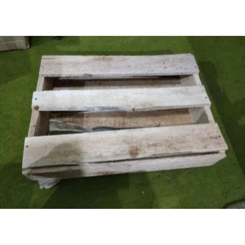 

Packing Kayu Mengurangi Resiko Pecah Di Perjalanan