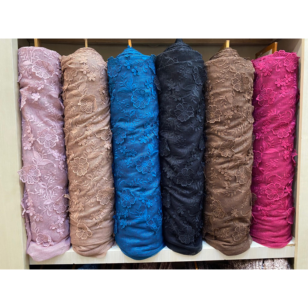 RendaPRADAmeteranBunga3D