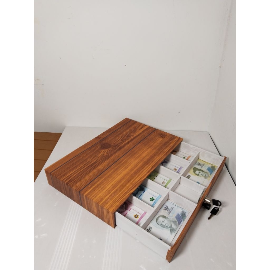 laci kasir kayu putih 8 sekat