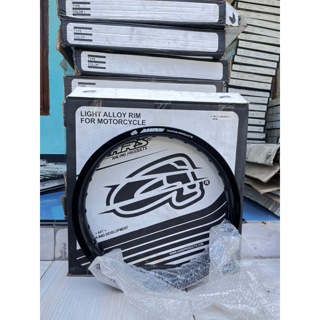 velg AHRS black ring 16 uk 2.15 hole 28