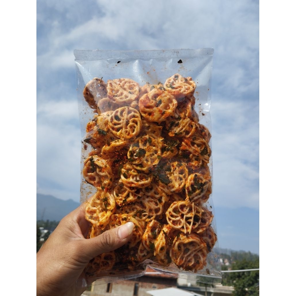 

Seblak kerupuk mawar/seblak krupuk mamang Rafael pedas daun jeruk