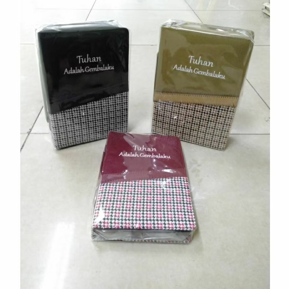 

Sampul Alkitab Besar Kidung Jemaat/Sampul BIBEL dohot ENDE 864 Ende 24x17x6cm