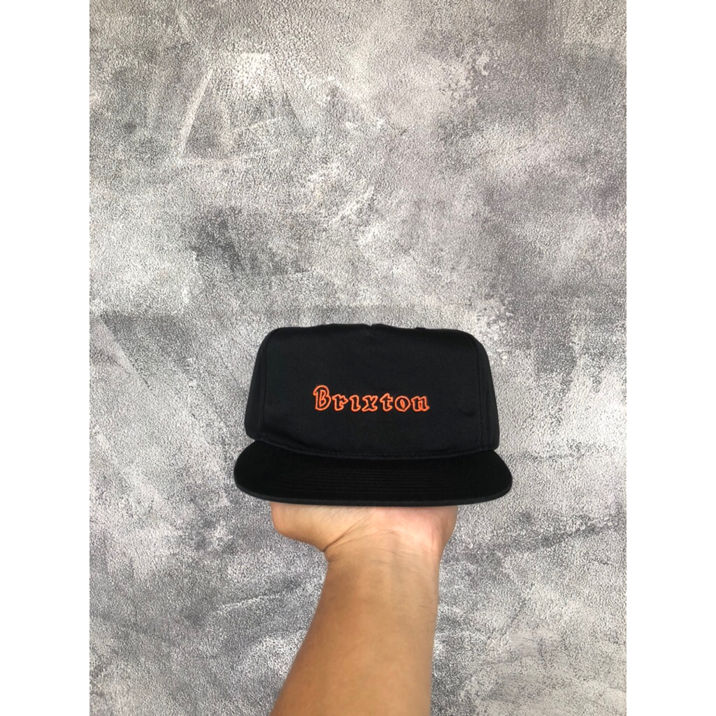 topi brixton