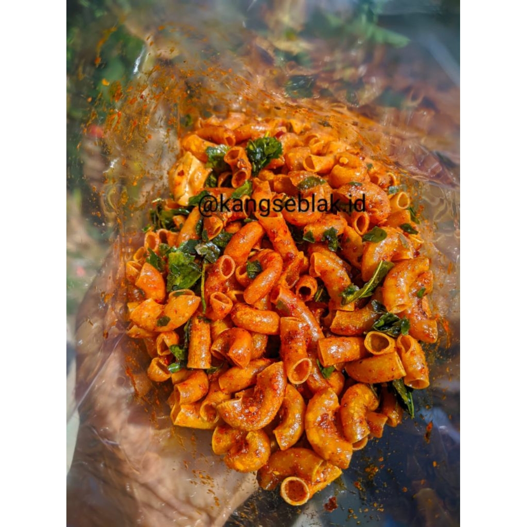 

MAKARONI KRIUK RENYAH PEDAS GURIH ASIN KEMASAN 500gram