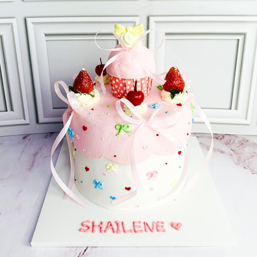 

Kue Ulang Tahun/Birthday cake/Kue Ultah Tema Cupcake Pink/Pink Cupcake/Kue Birthday Jakarta