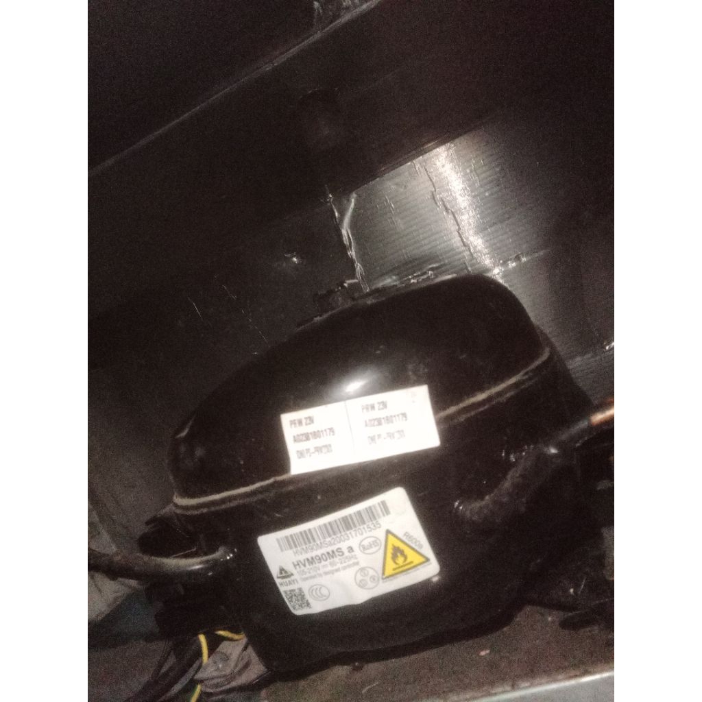 kompresor inverter kulkas Polytron.