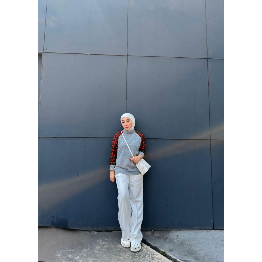 VIANA TOP SWEATER ATASAN OOTD HANGOUT OOTD KECE ATASAN SANTAI PJ BY PIPIK JULIANA | PREORDER
