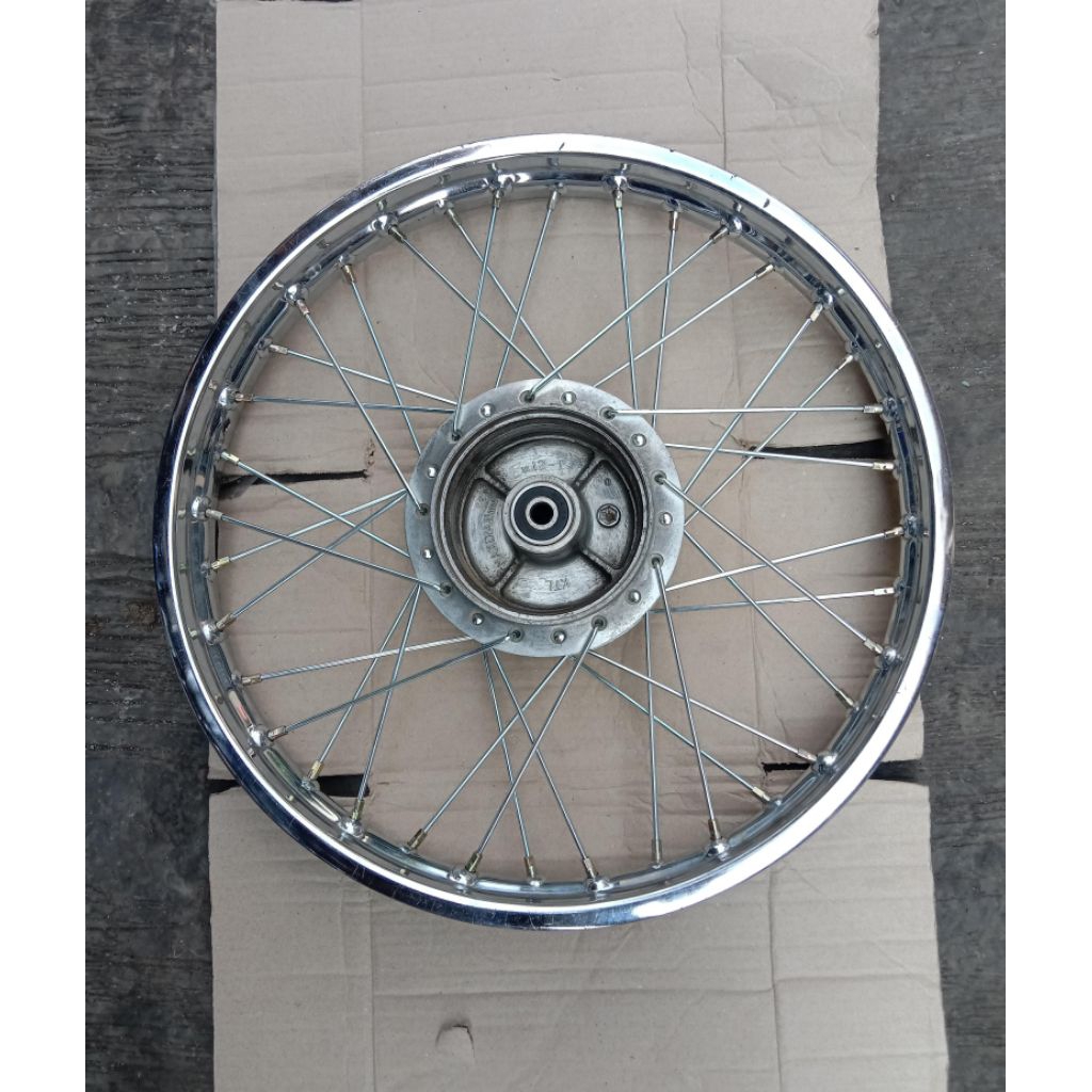 Pelek belakang motor Revo absolut / karisma / Revo lama / Revo blade / Supra fit nyu/ asli cabutan o
