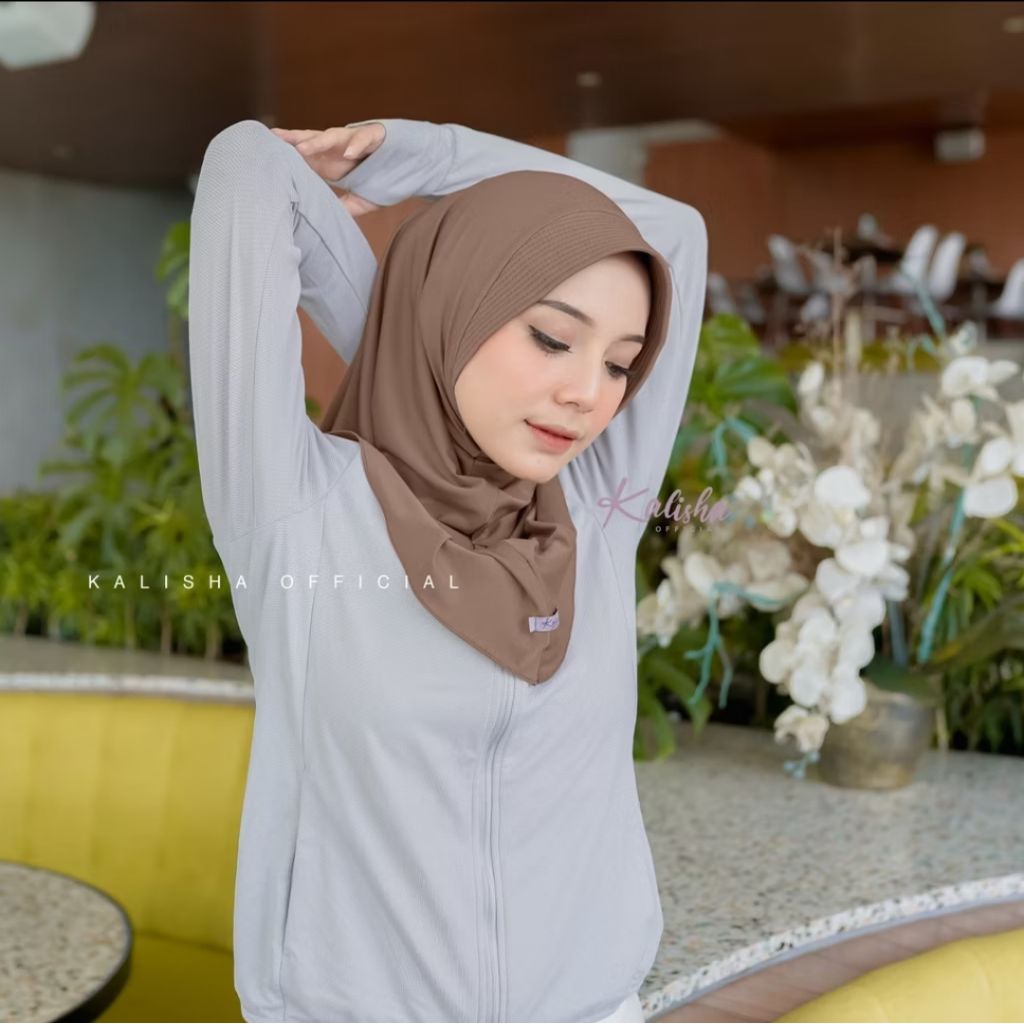(PRELOVED) HIJAB BERGO SPORT KHALISA