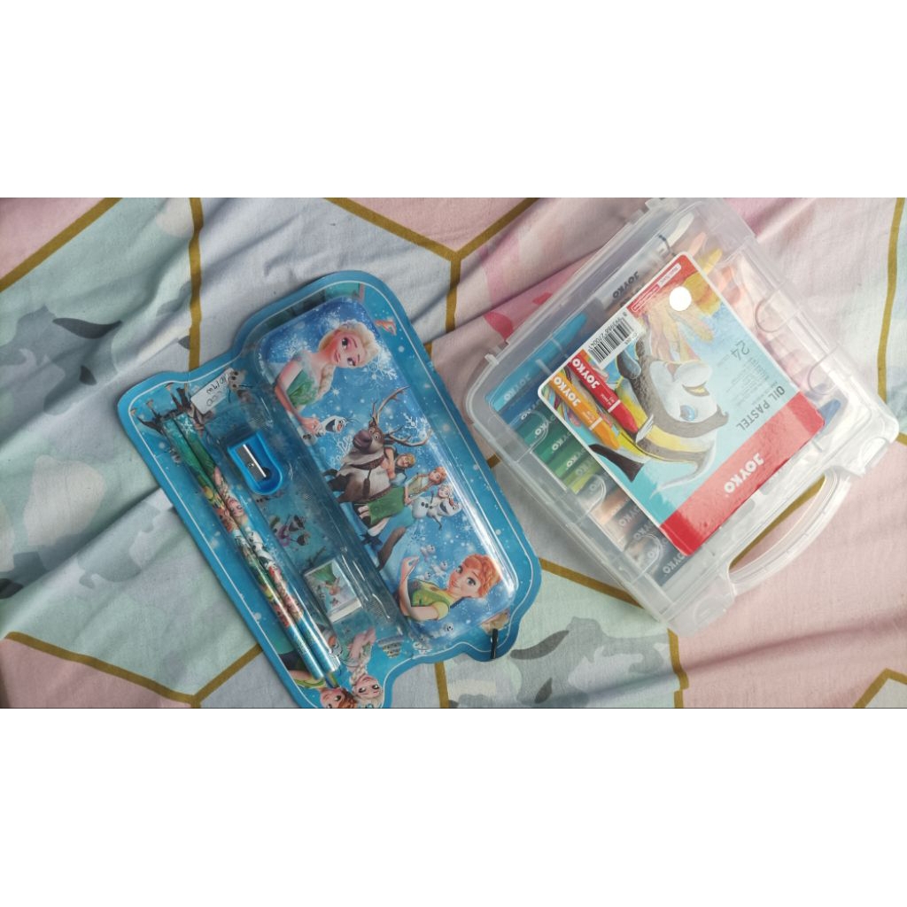 

NEW Crayon 24warna GRATIS set alat tulis