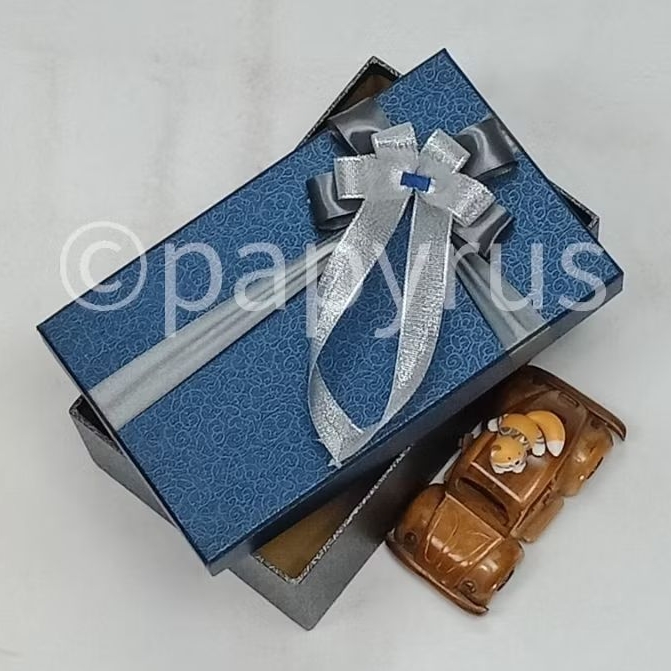 

PAPYRUS Kombinasi 15x25 Tinggi 5cm Kotak Kado Gift Box V2