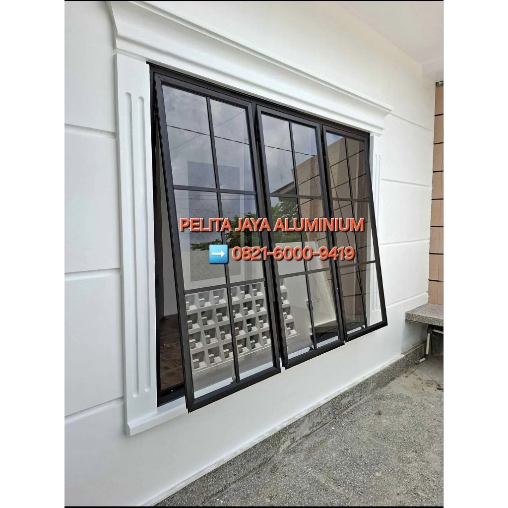 Jendela Jungkit|Jendela Motif Ornamen|Jendela tiga daun