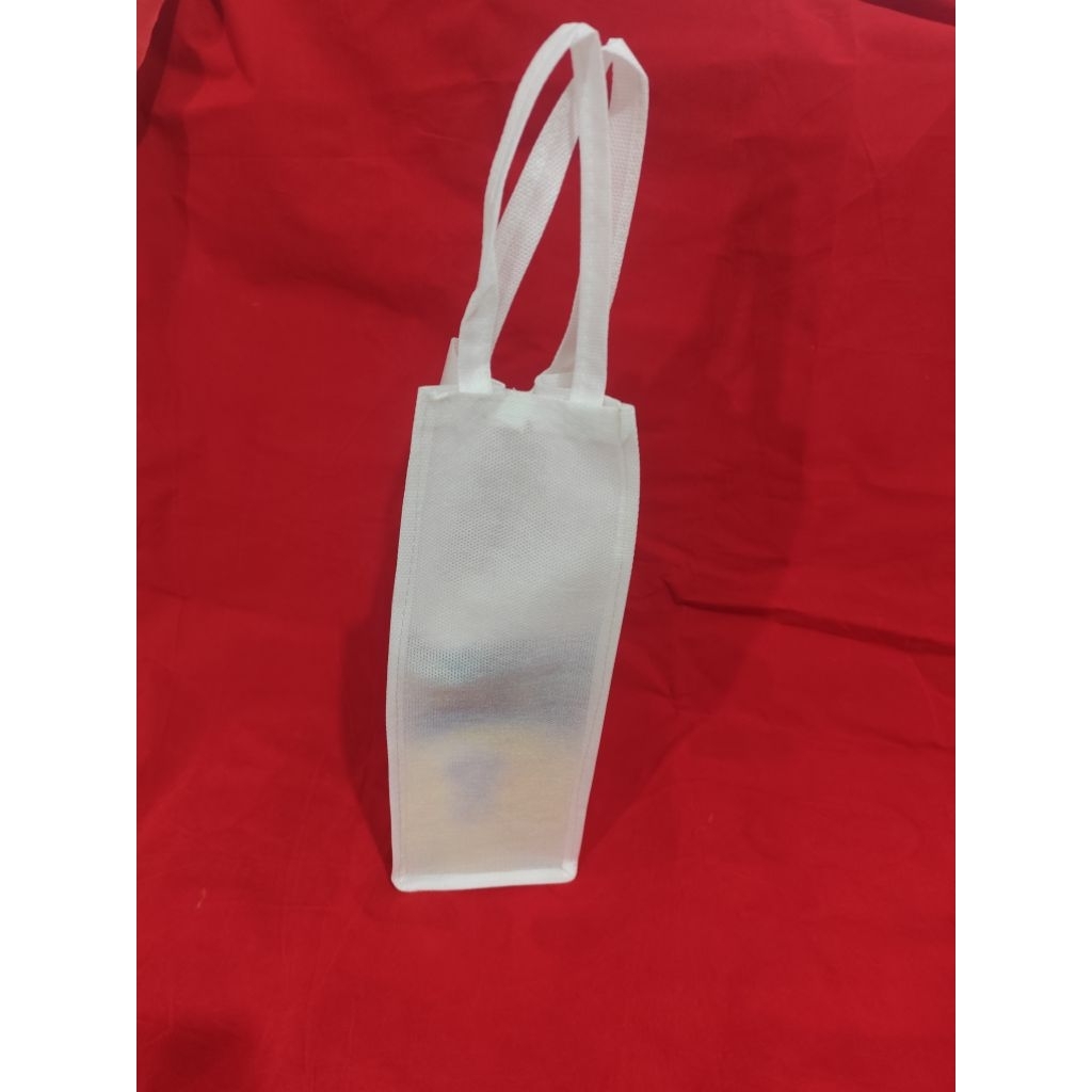 tas kain spunbond buat botol wine warna putih isi 12 pcs