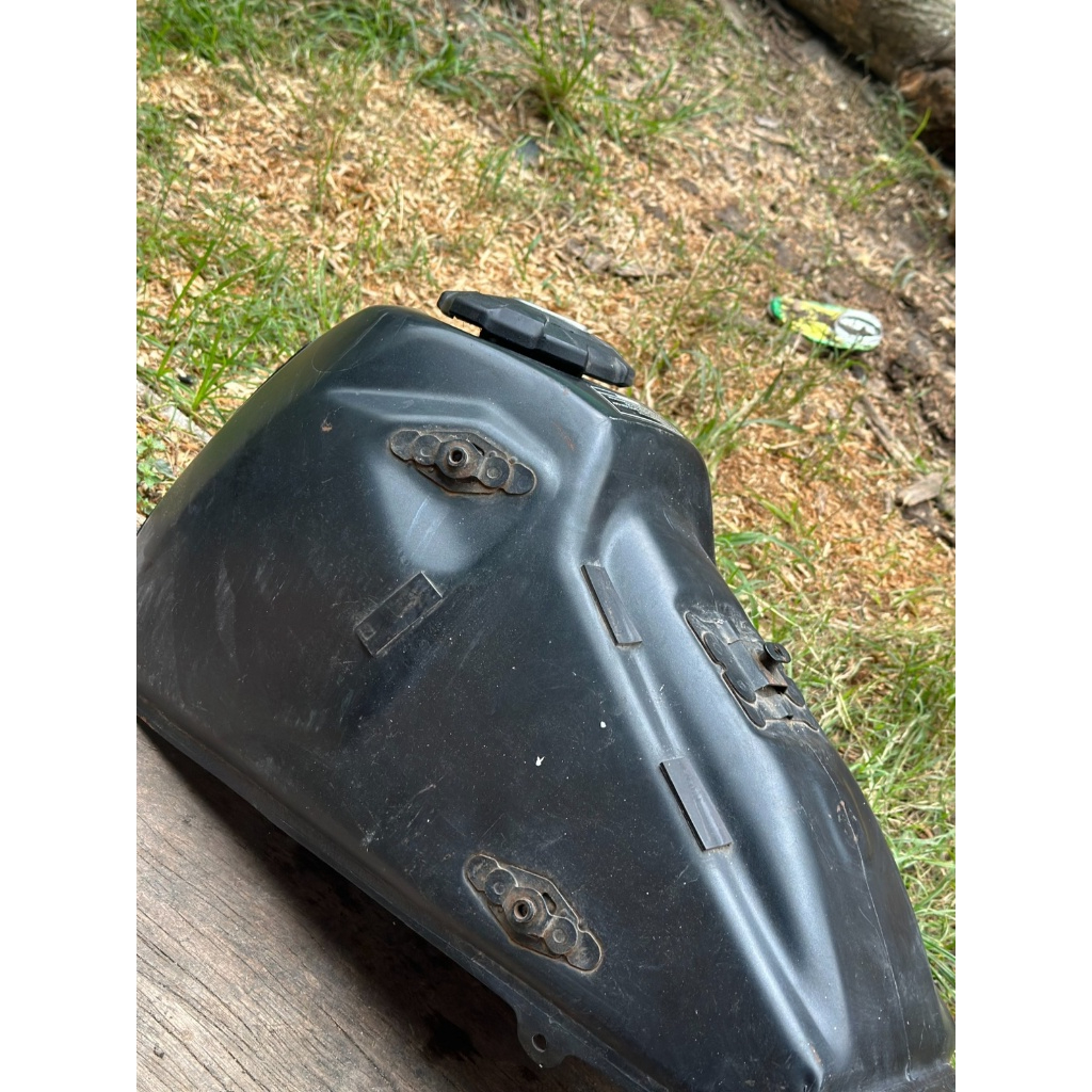 Tangki Original Copotan Crf 150 L / Tangki Crf 150 L - Kondisi masih bagus dan layak pakai. Tidak ad