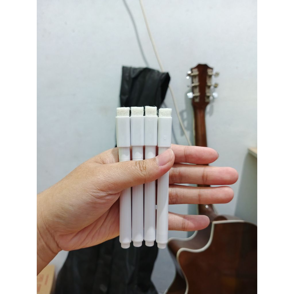 

[READY STOCK] BUNDLING SPIDOL PUTIH PENGHAPUS SPIDOL 2 IN 1 SPIDOL KACA AKLIRIK 1 SET ISI 4 PCS