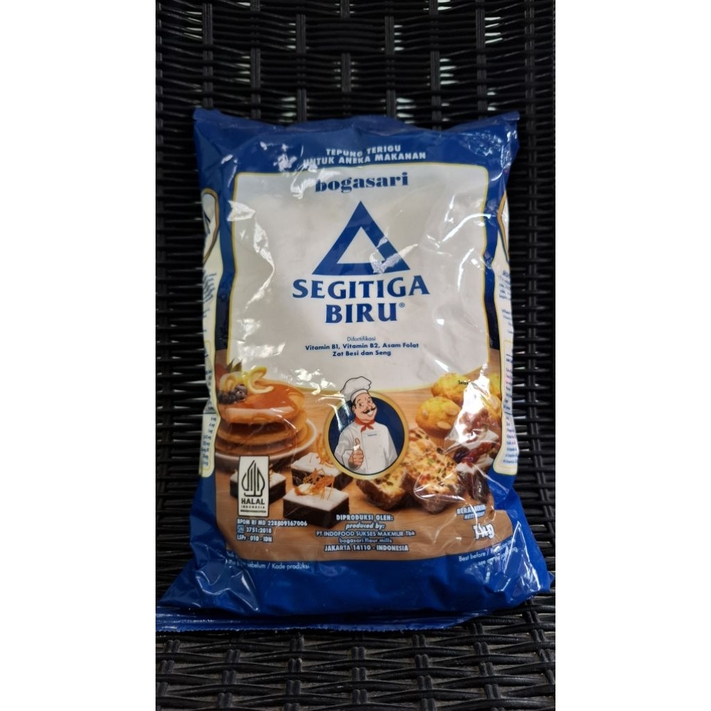 

TEPUNG TERIGU SEGITIGA BIRU