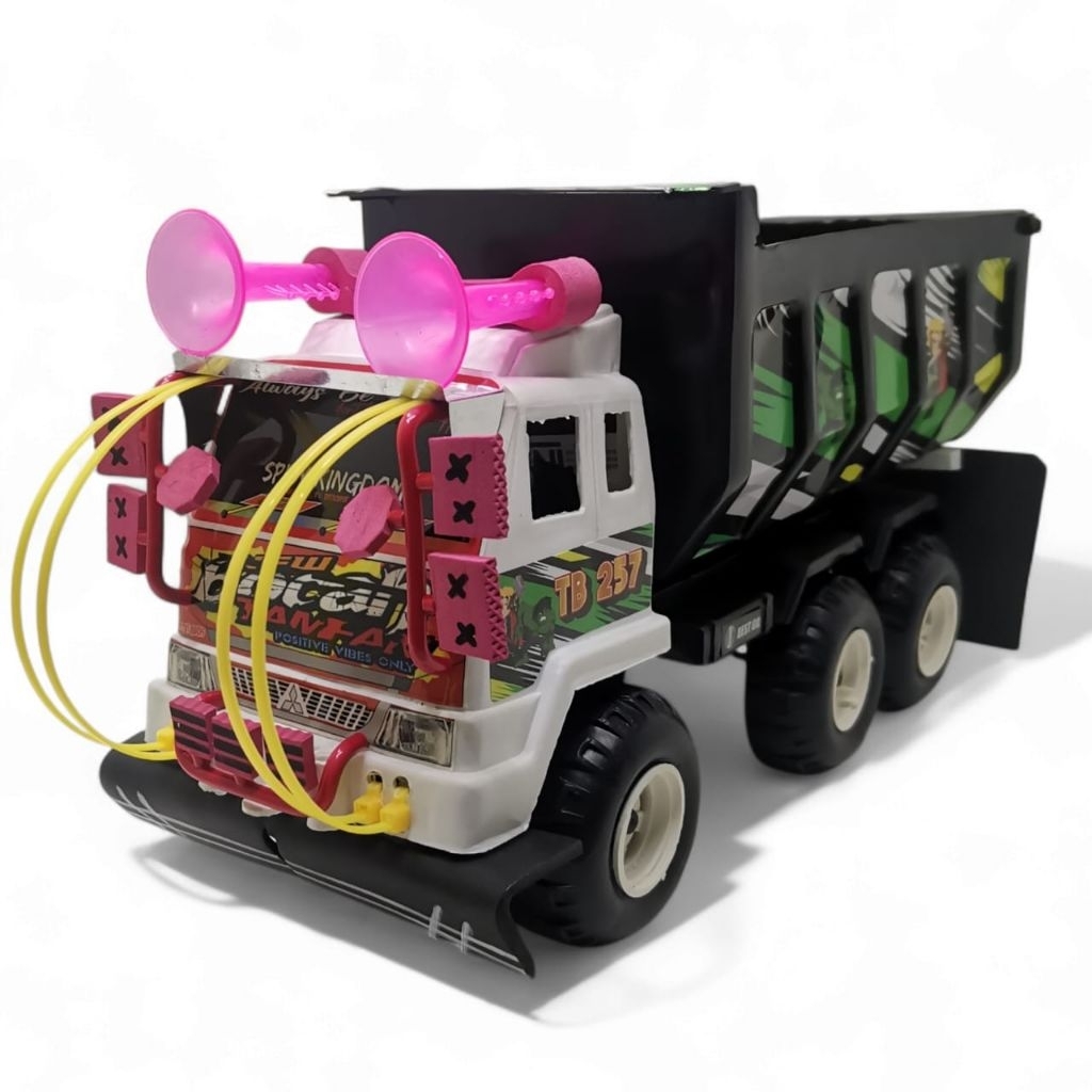 Mainan Miniatur truk oleng muatan pasir Modifikasi