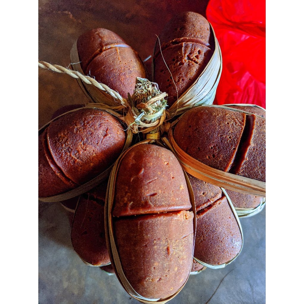 

Gula Aren Asli Lebak Banten 4 Pasang / 8 Batok