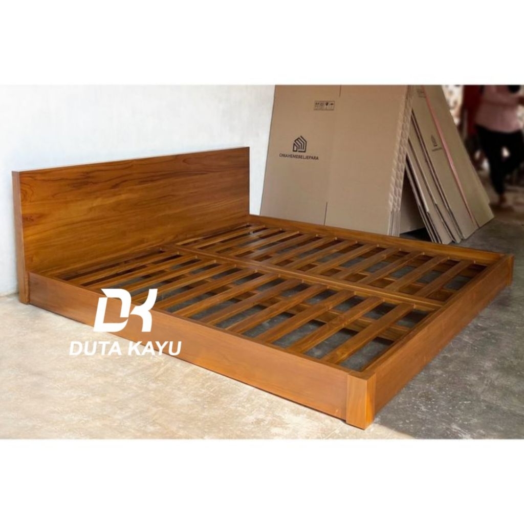 TEMPAT TIDUR JATI TEMPAT TIDUR MINIMALIS MODERN