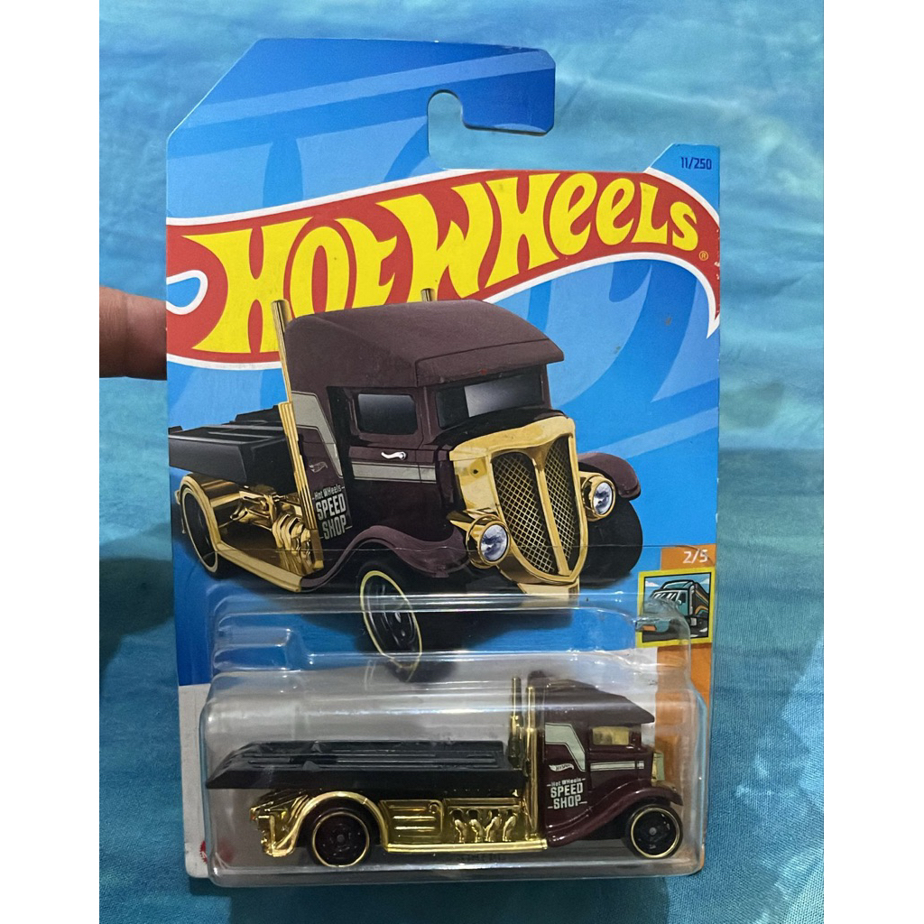 Hot Wheels FAST BED HAULER