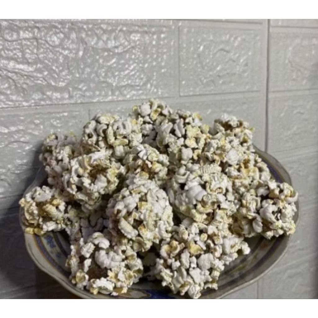 

Borondong garing khas Majalaya satu kemasan cemilan untuk keluarga