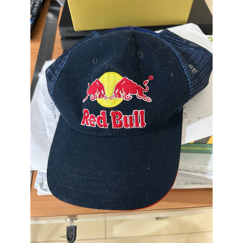 Topi Red Bull Racing Trucker Mesh Cap Snapback (Bekas)
