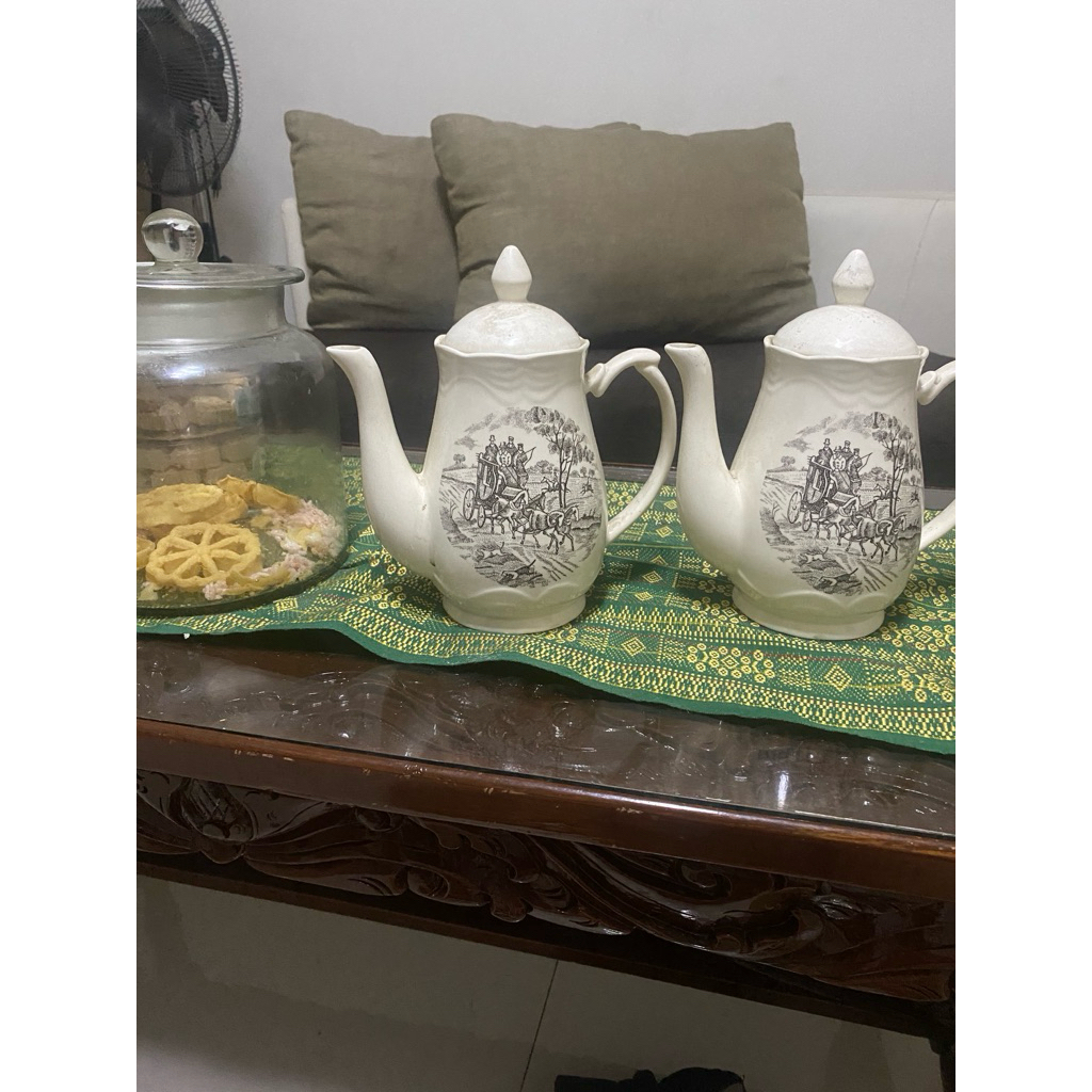 Teko Keramik Jadul Cream