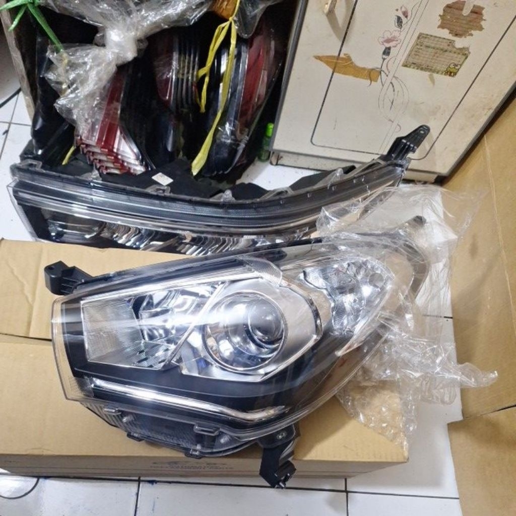 Headlamp Sirion 2015 - 2017