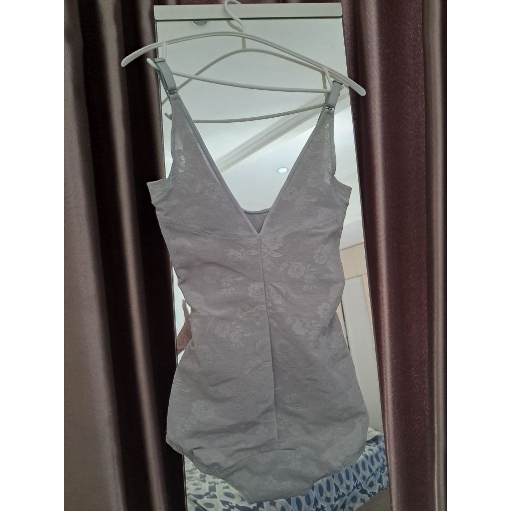 Korset jumsuit wacoal