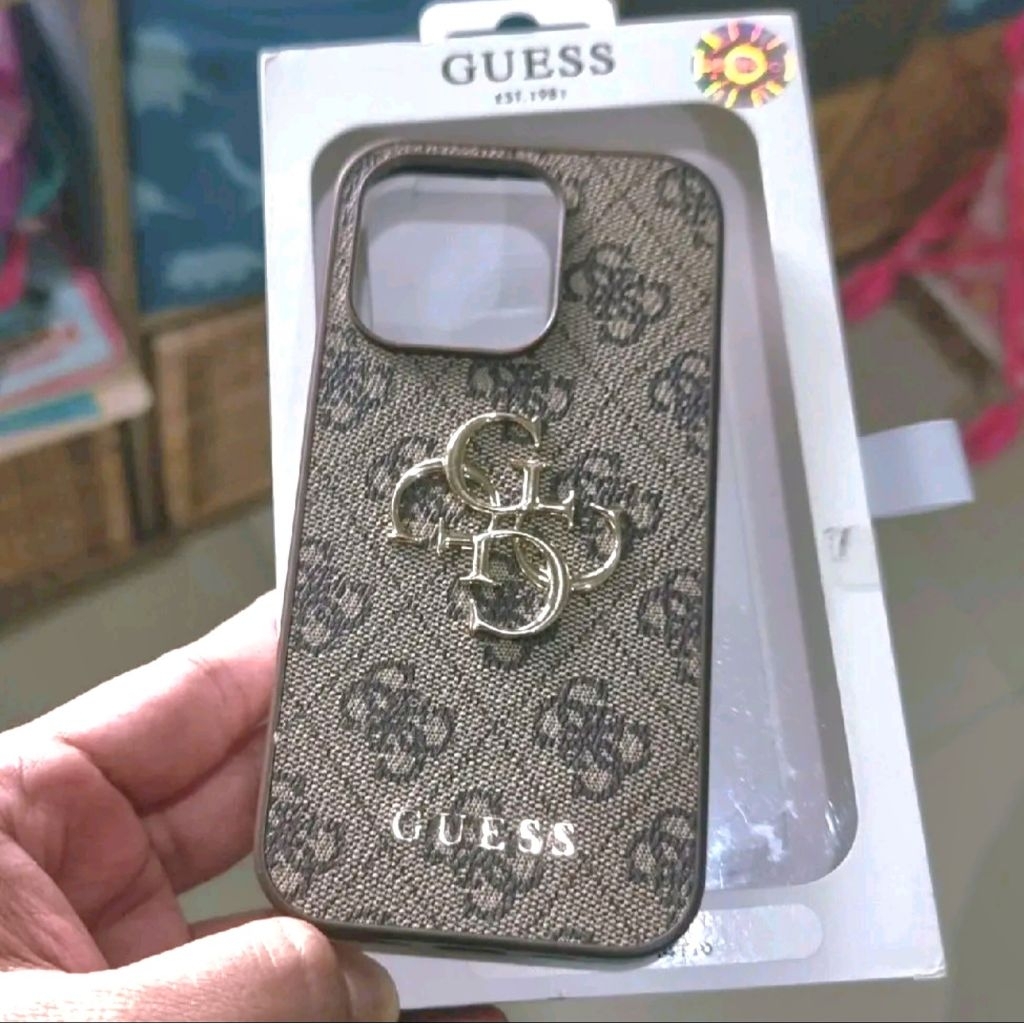 PLAYWORKS Guess Iphone 14 Pro case